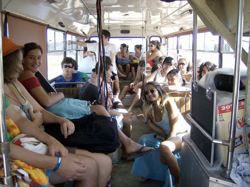 AUTOCARRO DESCAPOTAVEL DA ROADSHOWBUS , FESTIVAL DO SUDOESTE ZAMBUJEIRA DO MAR