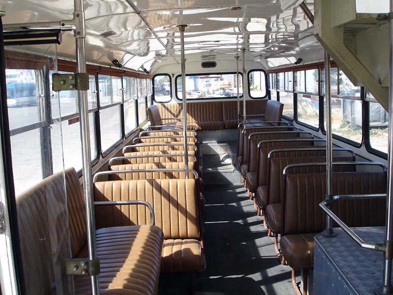 AUTOCARRO DA ROADSHOWBUS