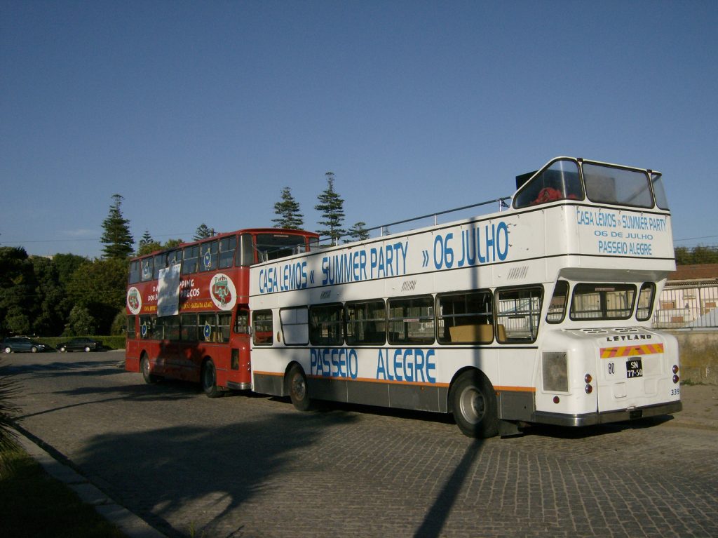 AUTOCARROS CLASSICOS DA ROADSHOWBUS NO EVENTO DA CASA LEMOS SUMMER PARTY E LAGO DISCOUNT