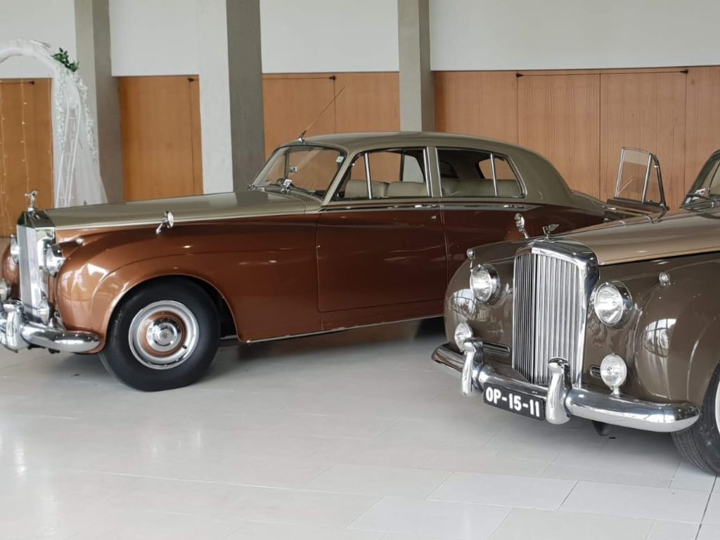 aluguer de automóveis clássicos para todo o tipo de eventos, casamentos ,comemorações etc ...